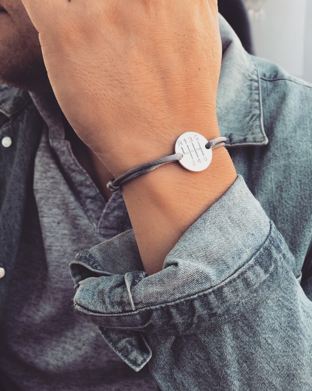 Bracelet pommeau de vitesse