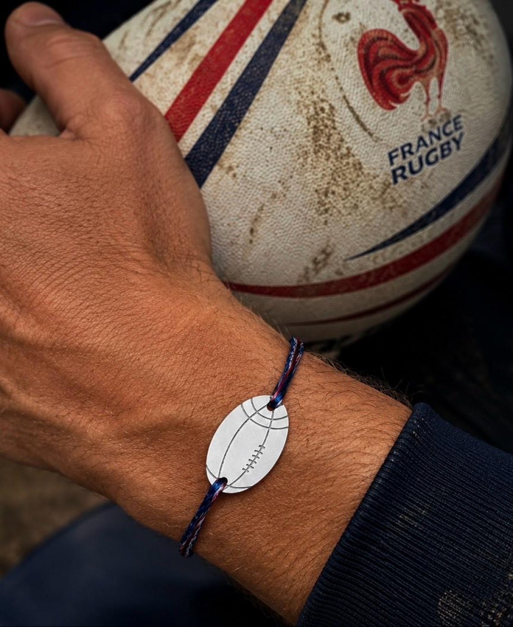 07 - Bracelet ballon de rugby