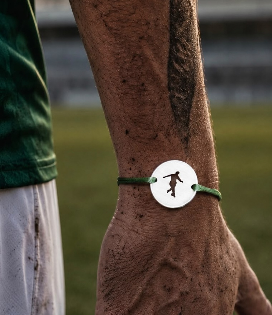 39 - Bracelet footballeur
